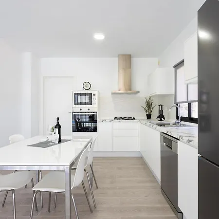 Vinco Ii With Heated Pool Landhuis