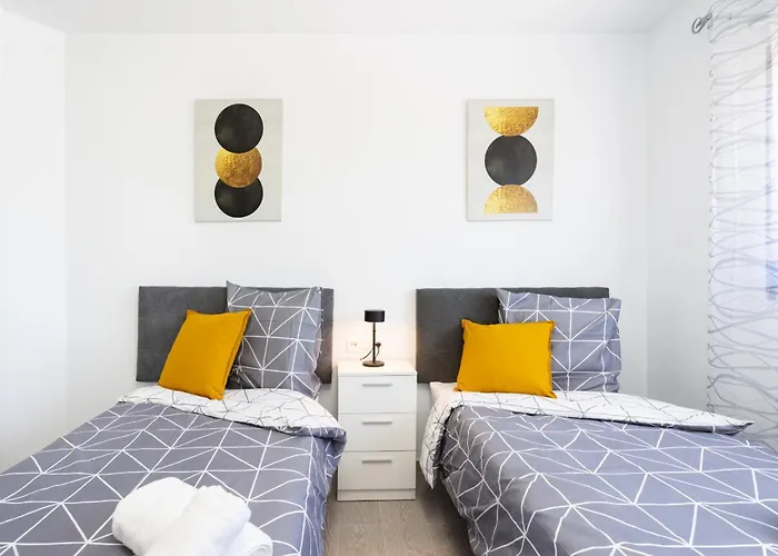 Gospodarstwo wiejskie Vinco Ii With Heated Pool